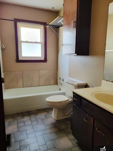 1700 Monroe St, Beatrice, NE 68310 photo 8