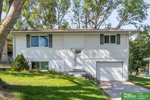 5618 S 113th St, Omaha, NE 68137