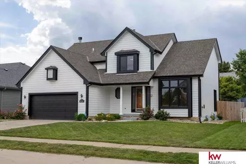 6216 N 103rd Ave, Omaha, NE 68134