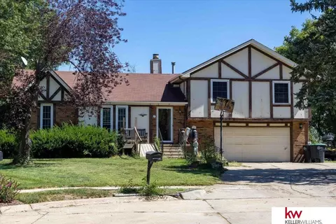 14404 Cedar Cir, Omaha, NE 68144