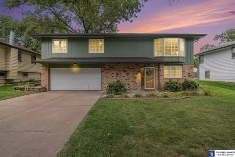 11730 Fowler Ave, Omaha, NE 68164