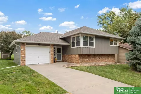 9146 Sprague St, Omaha, NE 68134