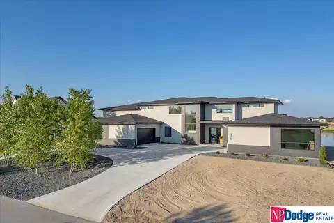 478 Sandy Pointe Ln, Ashland, NE 68003
