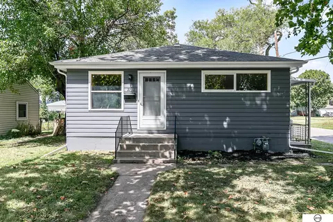 2792 Alpha St, Lincoln, NE 68510