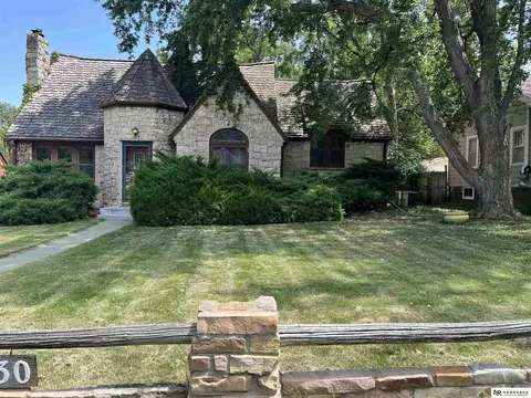 3030 S 48th St, Lincoln, NE 68506