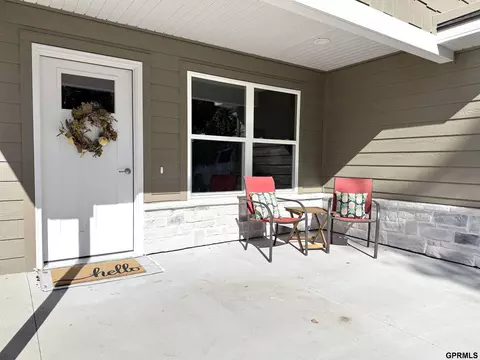 Exterior - 117 E Cheyenne St, Exeter, NE 68351 photo 1 of 3