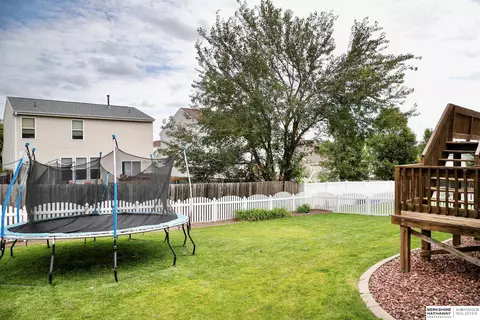 14778 Eagle St, Bennington, NE 68007 photo 28