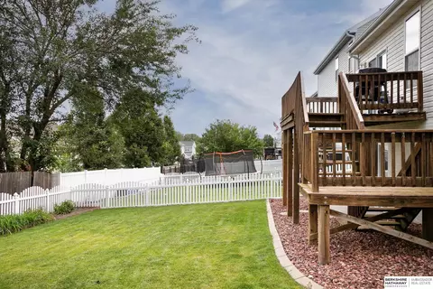 14778 Eagle St, Bennington, NE 68007 photo 29