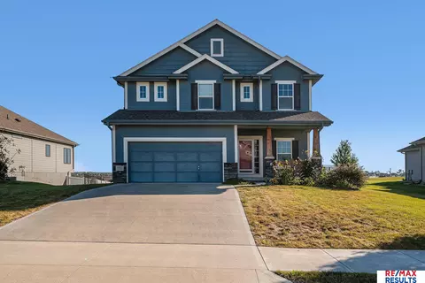 10413 S 110 St, Papillion, NE 68046