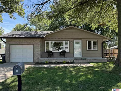 516 N Ohio Ave, York, NE 68467