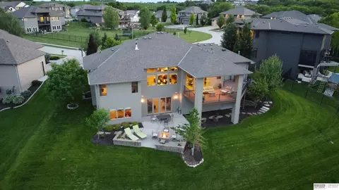 23620 Laci St, Elkhorn, NE 68022