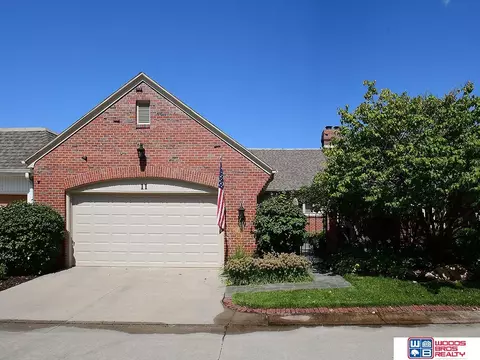 7410 Old Post Rd #11, Lincoln, NE 68506