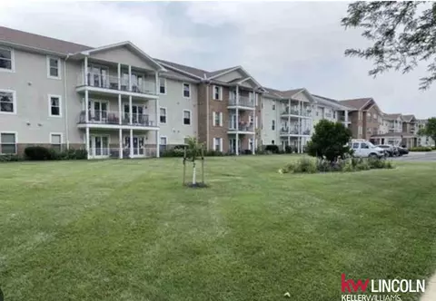 2425 Folkways Blvd N #103, Lincoln, NE 68521