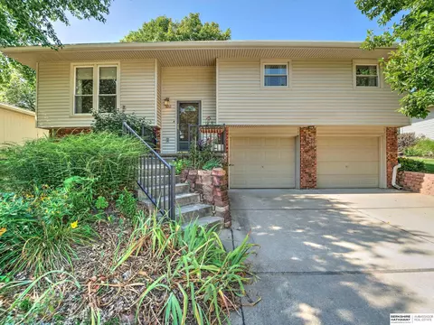 1862 N 149th Ct, Omaha, NE 68154