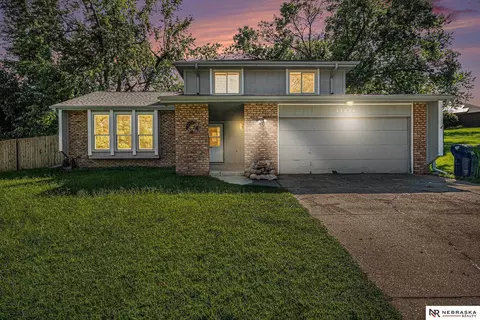 13006 S 33rd Cir, Bellevue, NE 68123