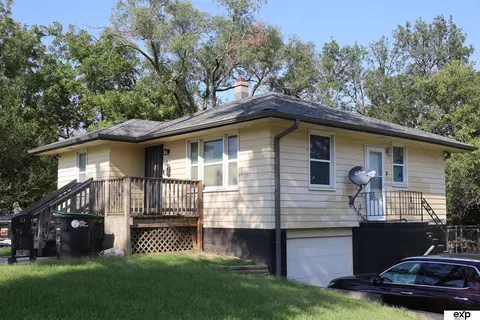 3901 N 40 St, Omaha, NE 68111