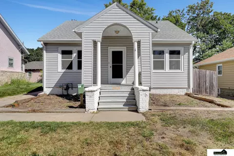 2812 Arlington Ave, Lincoln, NE 68502