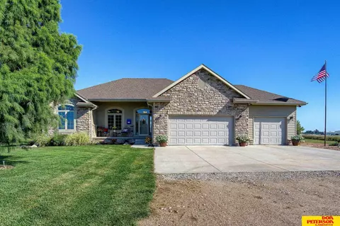2190 Rosedale Rd, Fremont, NE 68025