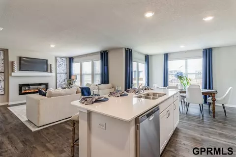 7913 N 169 St, Bennington, NE 68007 photo 4