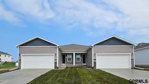 7809 N 170 St, Bennington, NE 68007