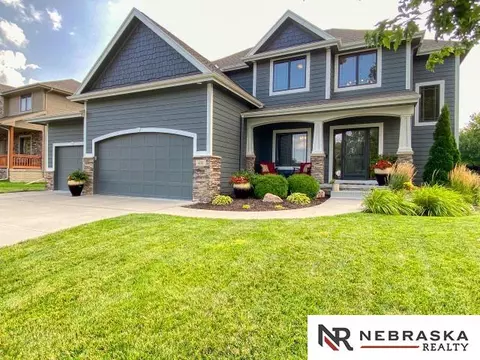 602 S 198 St, Omaha, NE 68022