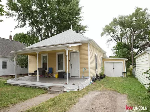 4408 Touzalin Ave, Lincoln, NE 68507