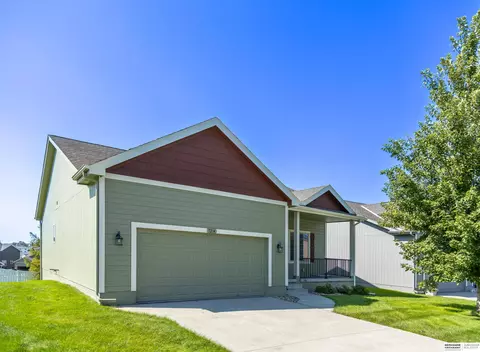 7214 S 183rd Ter, Omaha, NE 68136