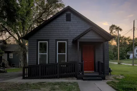1608 N 31 St, Omaha, NE 68111
