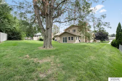 12232 Izard St, Omaha, NE 68154 photo 29