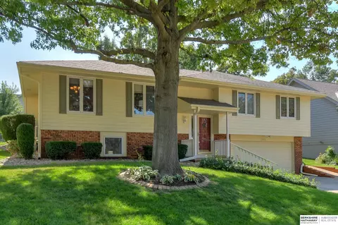 15363 Page St, Omaha, NE 68154