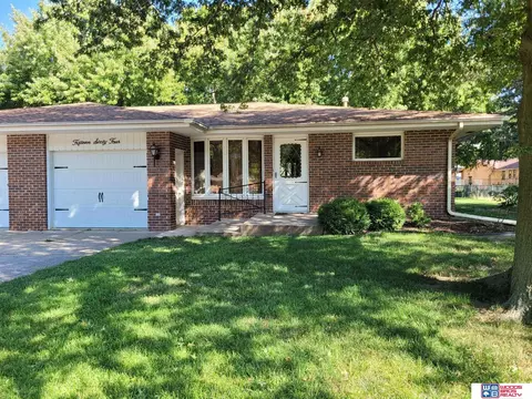 1564 Rainbow Ave, Seward, NE 68434
