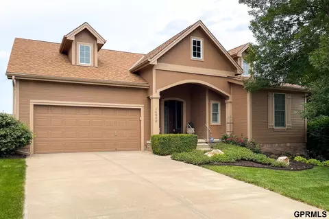 14906 Ellison Ave, Omaha, NE 68116