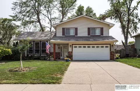 14829 Drexel St, Omaha, NE 68137