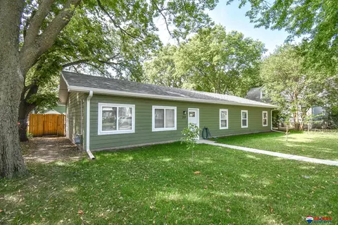 717 2 St, Milford, NE 68405