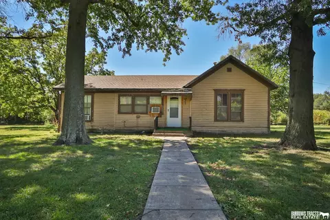 203 Madison St, Du Bois, NE 68345