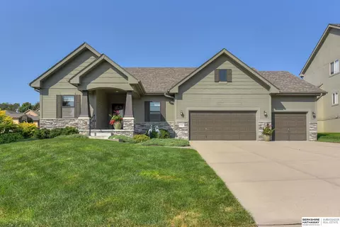 5912 S 173rd Ave, Omaha, NE 68135