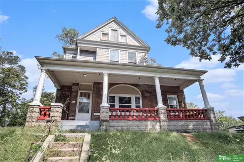 3848 Hamilton St, Omaha, NE 68131
