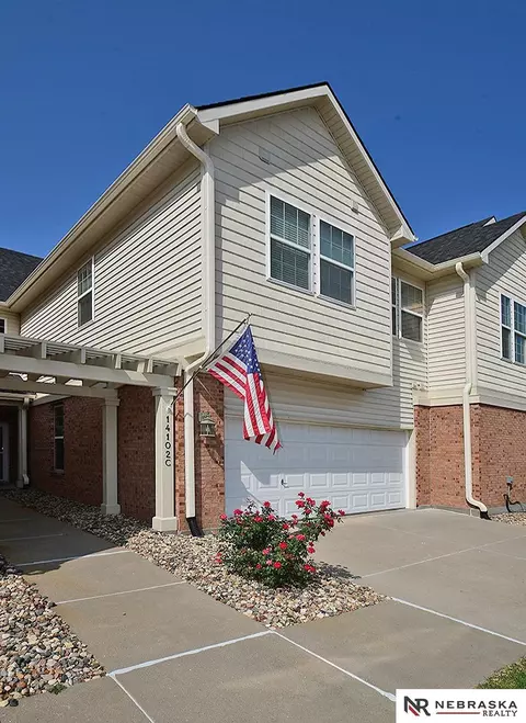 14102 Tregaron Rdg, Bellevue, NE 68123