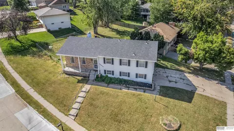 14004 William Cir, Omaha, NE 68144