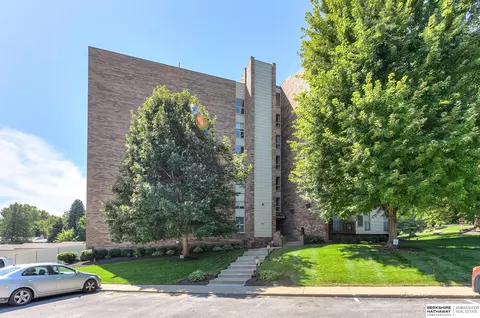 Other - 3003 Paddock Rd #413, Omaha, NE 68124 photo 5 of 7