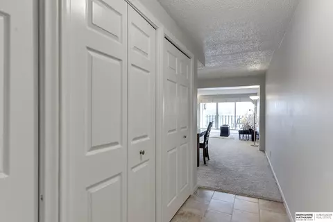 Entry Way - 3003 Paddock Rd #413, Omaha, NE 68124 photo 5 of 5