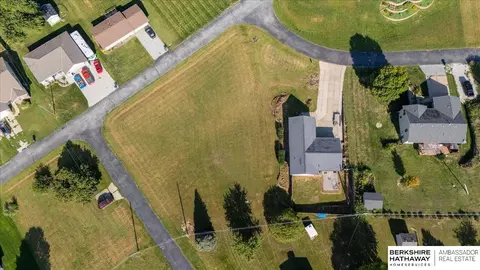 11451 Ridge Dr, Blair, NE 68008