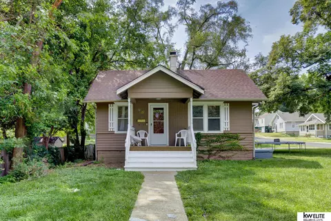 4927 Sigwart Ave, Omaha, NE 68104