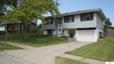 14616 Emiline St, Omaha, NE 68138
