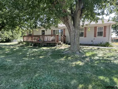 213 W 3rd St, Friend, NE 68359