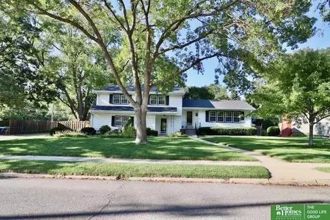 9524 Grover St, Omaha, NE 68124