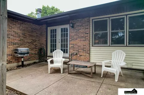 4603 Grassridge Rd, Lincoln, NE 68512