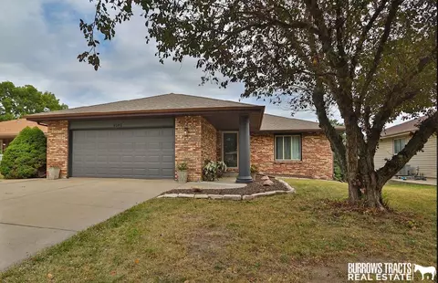 4940 N 25th St, Lincoln, NE 68521