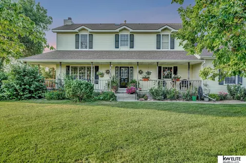 10030 Springlake Ln S, Firth, NE 68358