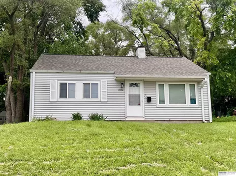 6932 Lafayette Ave, Omaha, NE 68132